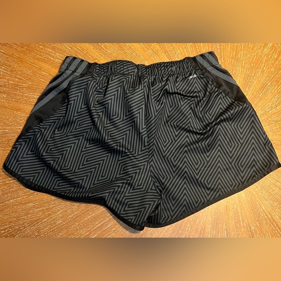 Adidas Climalite Women’s Running Short - Picture 2 of 5